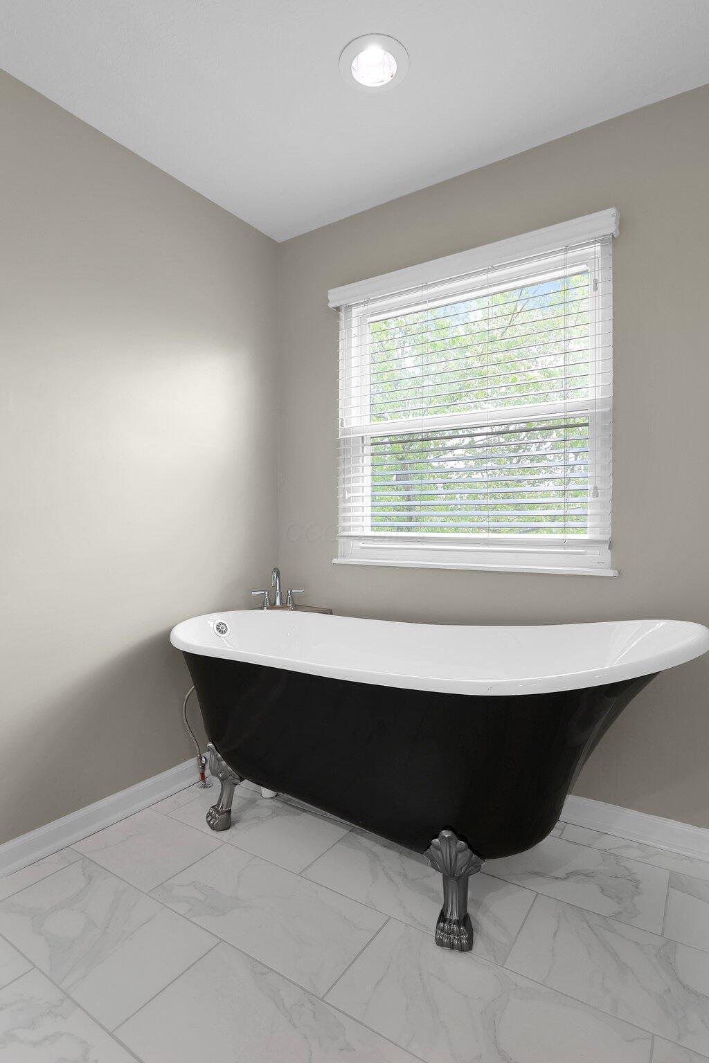 210 Carson Court, Pickerington, Ohio image 21