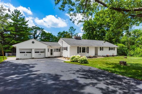 Photo of 2275 Gardner Road, Galloway, OH 43119 (MLS # 226024663)