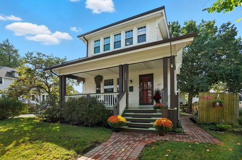 Photo of 203 E Tulane Road, Columbus, OH 43202 (MLS # 225035977)