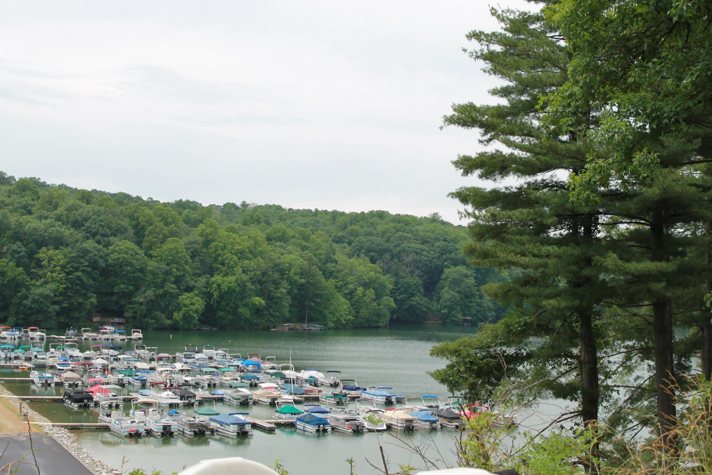 408 Mohican Lane, Sugar Grove, Ohio image 14