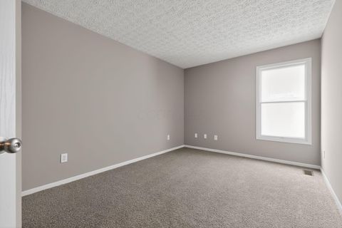 Tiny photo for 1175 Onaway Court, Columbus, OH 43228 (MLS # 225044693)