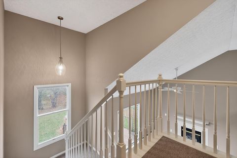 Tiny photo for 1175 Onaway Court, Columbus, OH 43228 (MLS # 225044693)