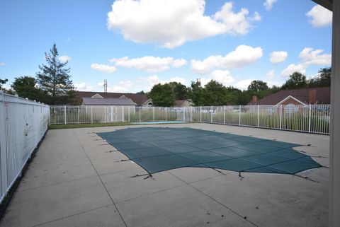Tiny photo for 4636 Collingville Way 22 #22, Columbus, OH 43230 (MLS # 225036736)