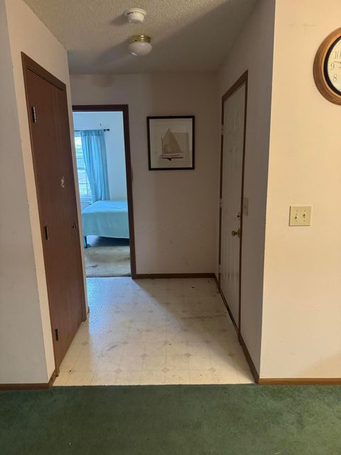 Tiny photo for 1174 Creekview Court 9-1174 #9-1174, Lancaster, OH 43130 (MLS # 226002801)