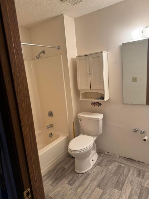 Tiny photo for 1174 Creekview Court 9-1174 #9-1174, Lancaster, OH 43130 (MLS # 226002801)