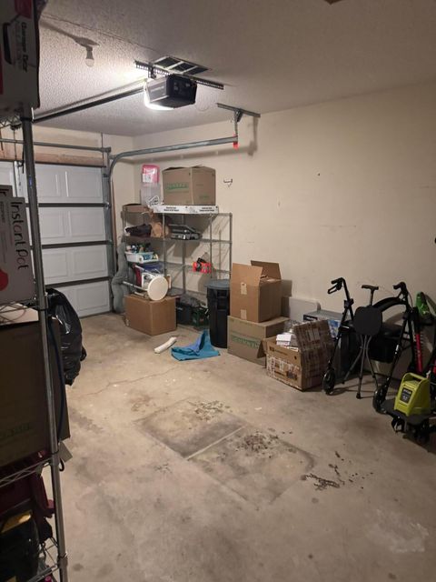 Tiny photo for 1174 Creekview Court 9-1174 #9-1174, Lancaster, OH 43130 (MLS # 226002801)