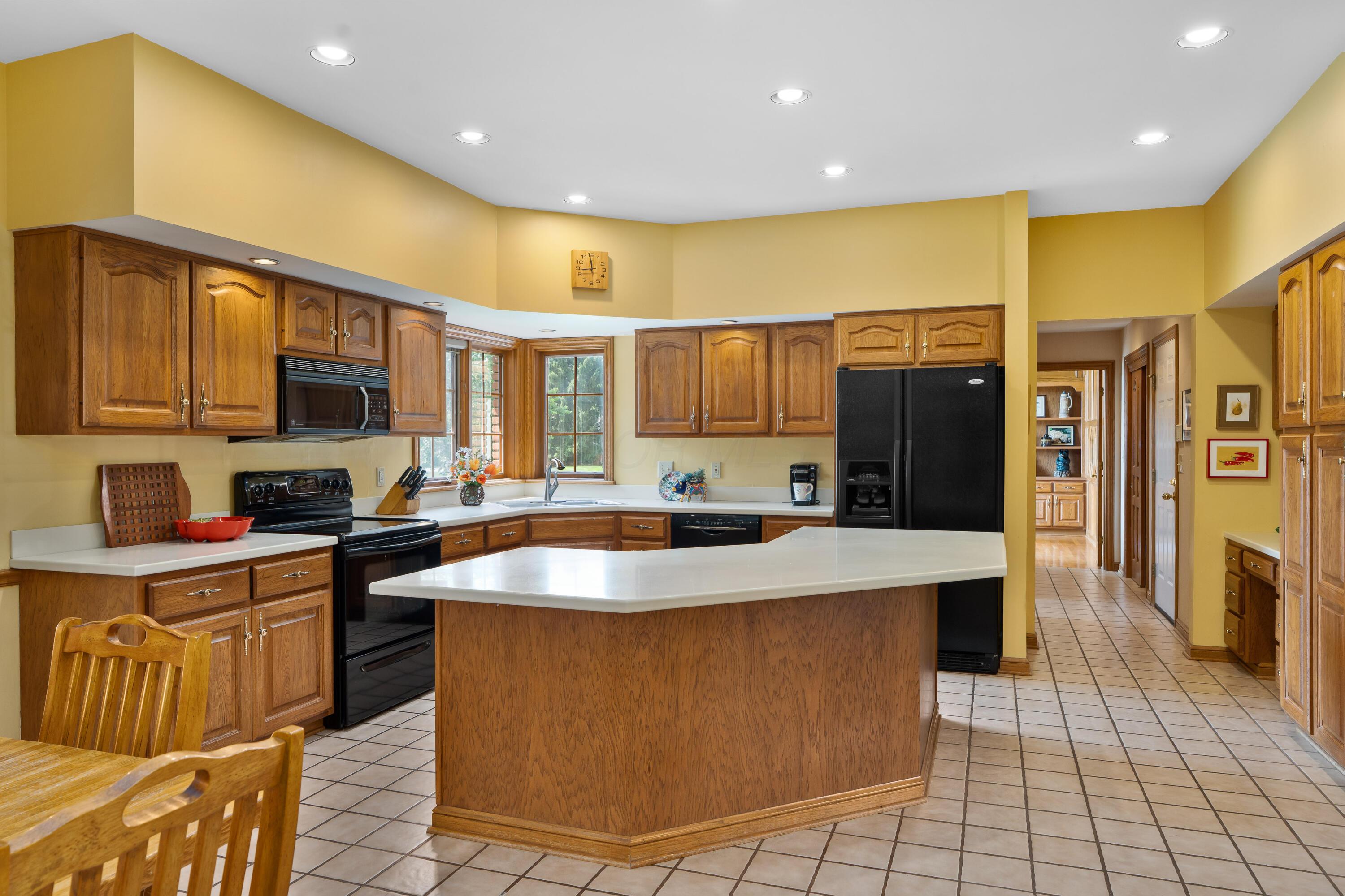 Powell, Ohio 43065, United States, 3 Bedrooms Bedrooms, ,3 BathroomsBathrooms,Residential,Active,178455