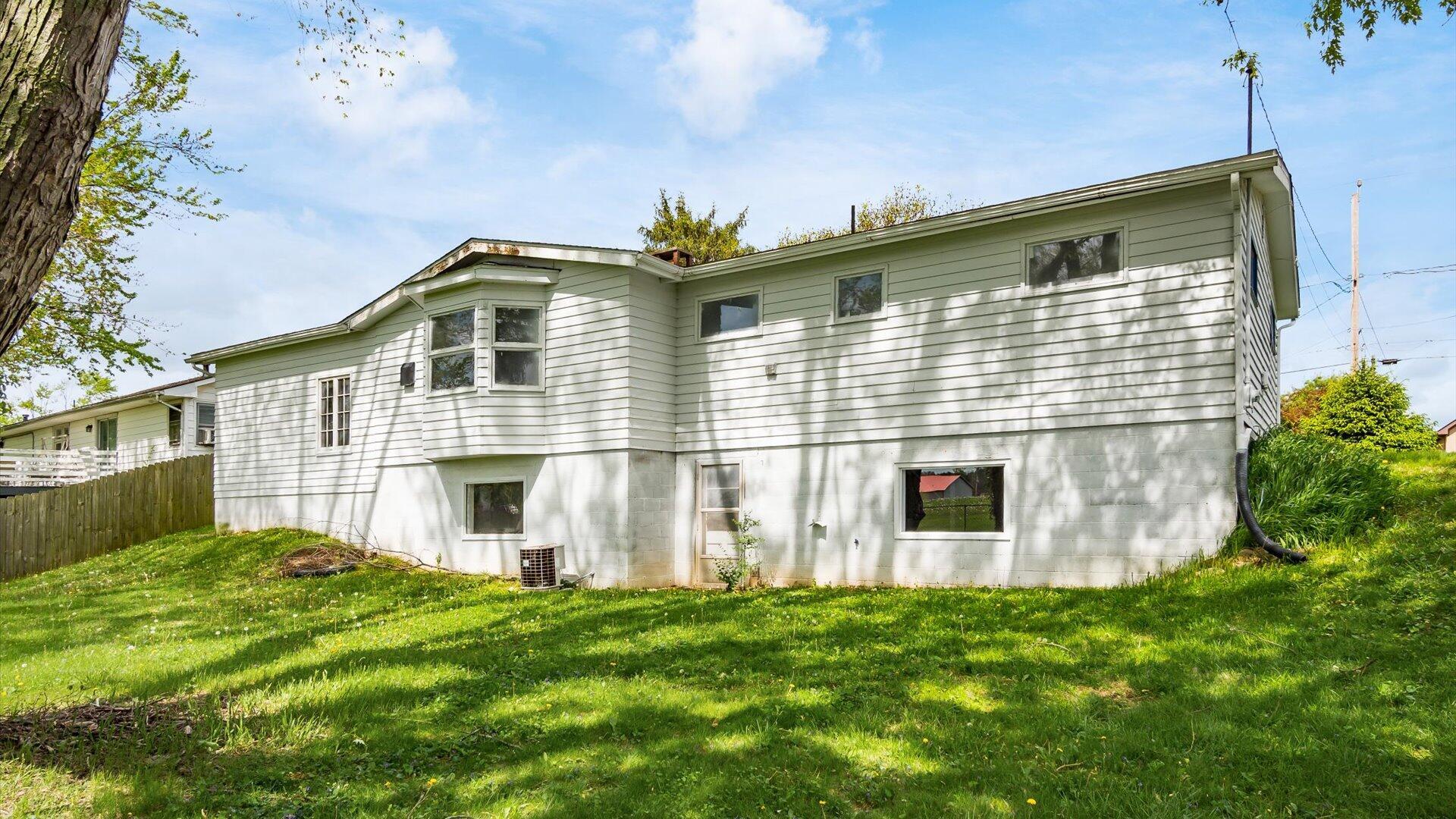 255 S Preston Street, Centerburg, Ohio image 34