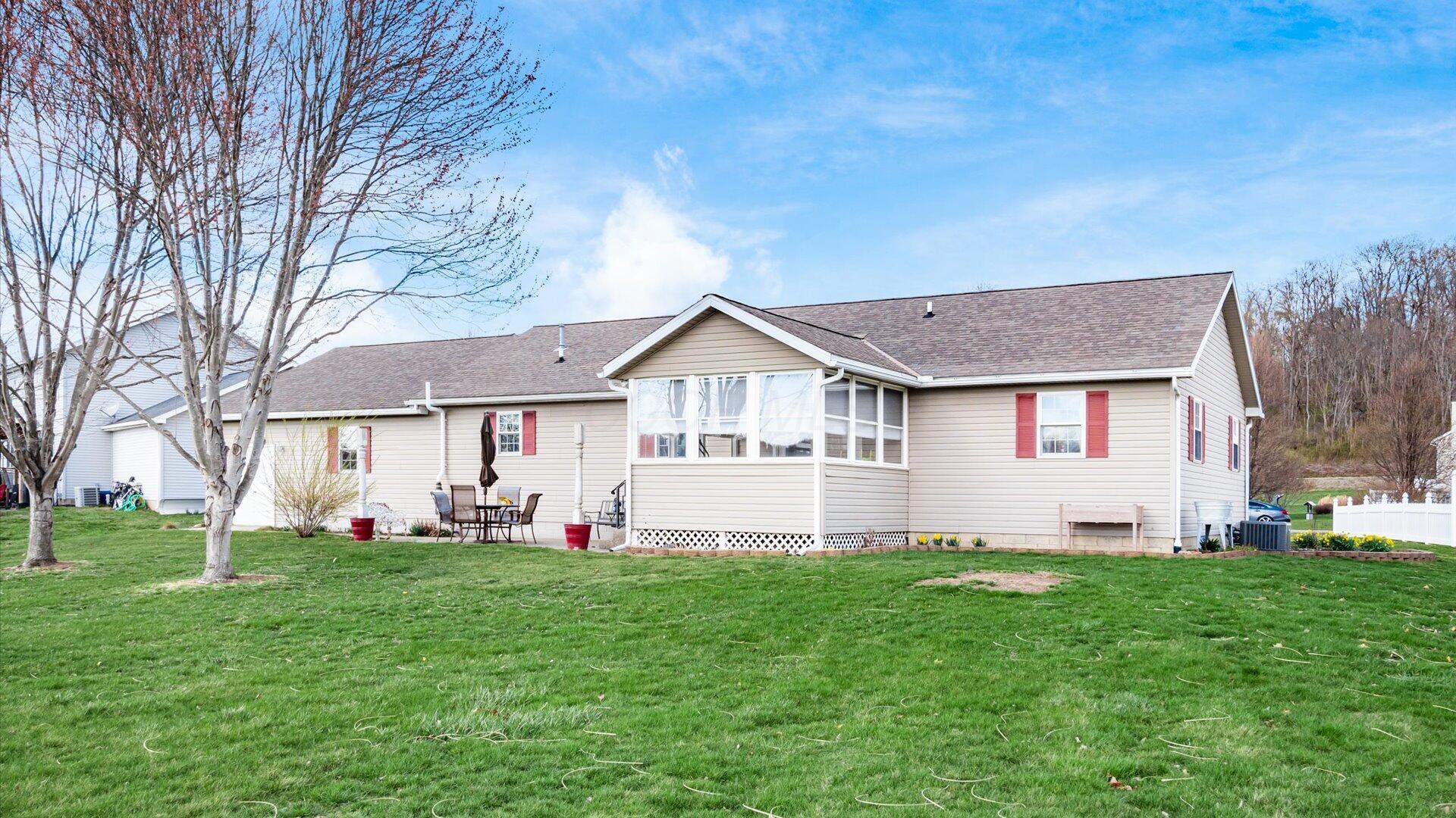 2945 Hidden Mound Drive, Zanesville, Ohio image 35