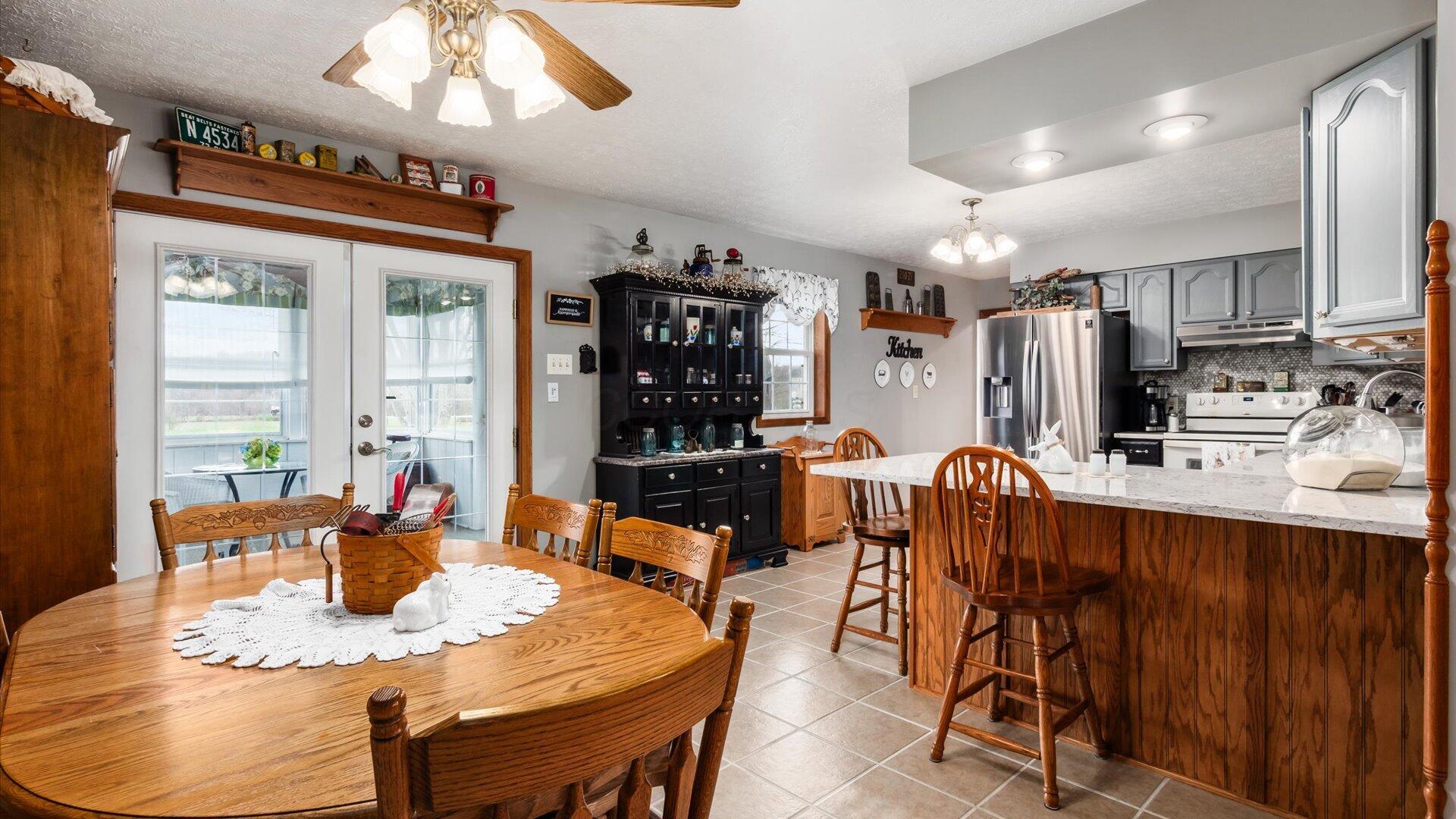 2945 Hidden Mound Drive, Zanesville, Ohio image 11