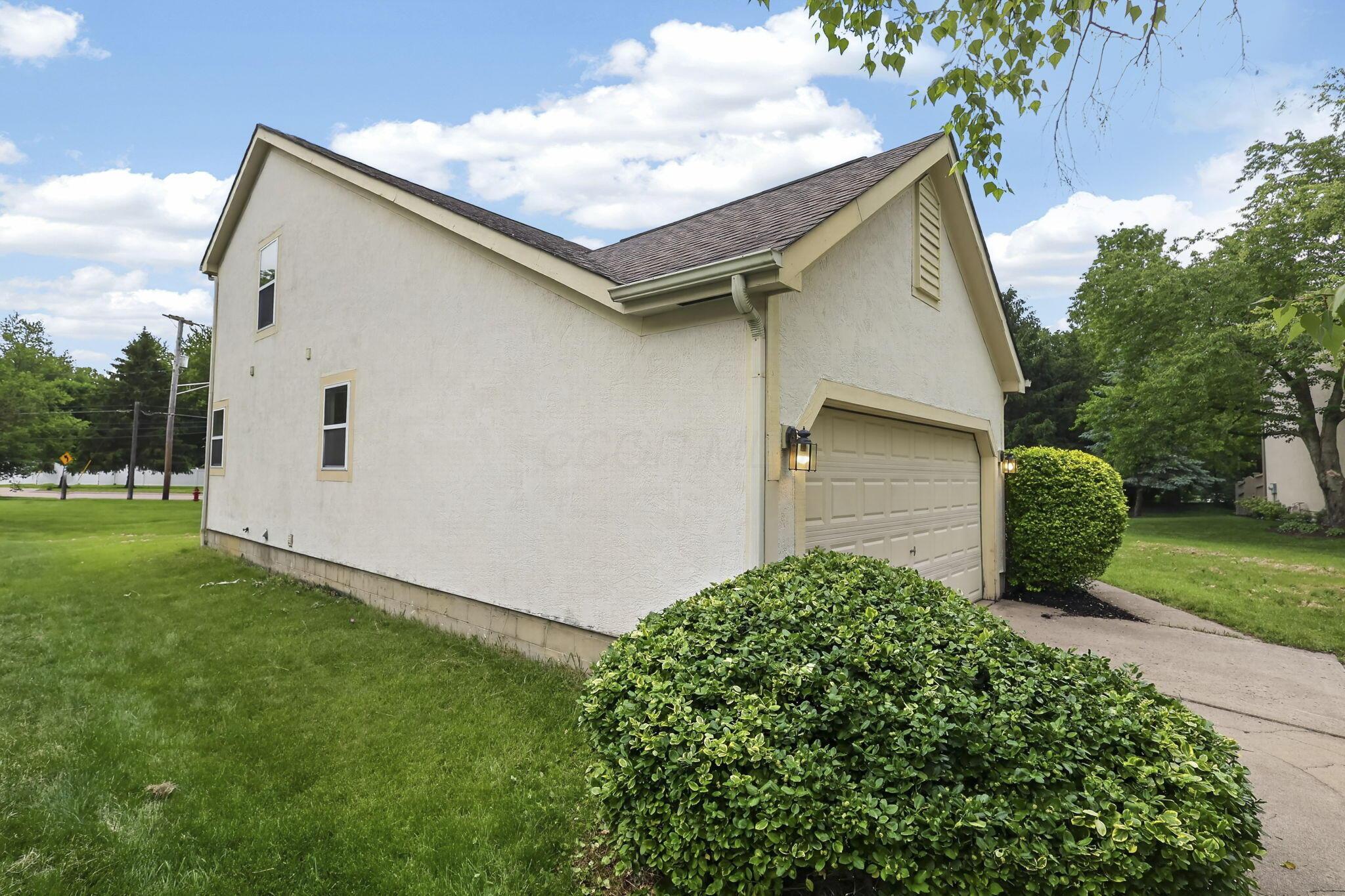 1257 Flagstone Square