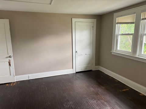 Photo of 415 S Richardson Avenue, Columbus, OH 43204 (MLS # 226021611)