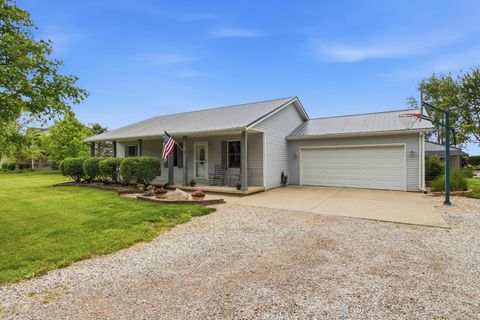 Homes For Sale - 11977 Bulen Pierce Road<br/> Pickaway County, Lockbourne, OH 43137