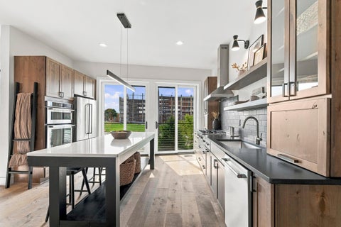 Tiny photo for 75 E Russell Street, Columbus, OH 43215 (MLS # 226035704)