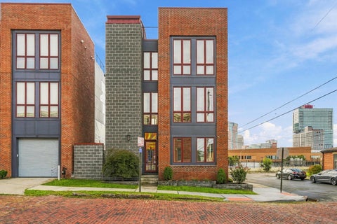 Photo of 75 E Russell Street, Columbus, OH 43215 (MLS # 226035704)