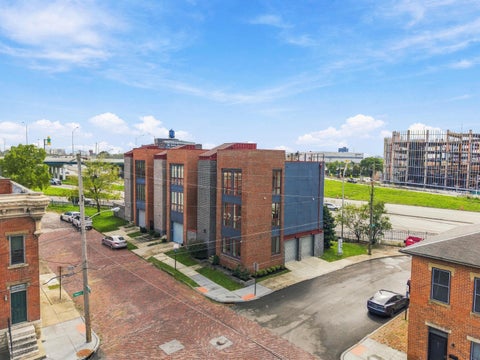 Tiny photo for 75 E Russell Street, Columbus, OH 43215 (MLS # 226035704)
