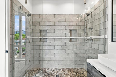 Tiny photo for 75 E Russell Street, Columbus, OH 43215 (MLS # 226035704)