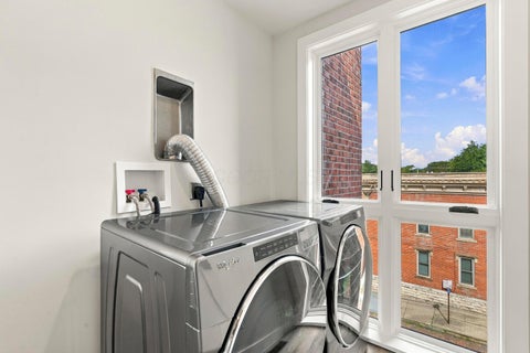 Tiny photo for 75 E Russell Street, Columbus, OH 43215 (MLS # 226035704)