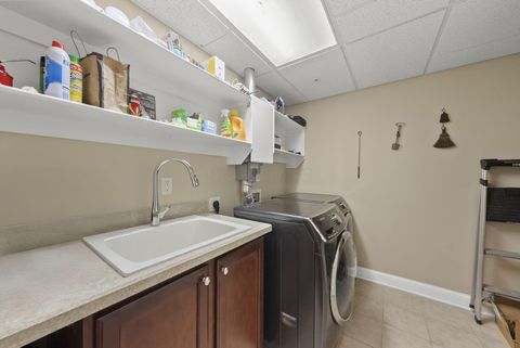 Tiny photo for 3175 Tremont Road 313 #313, Columbus, OH 43221 (MLS # 225045720)