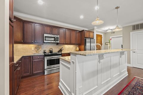 Tiny photo for 3175 Tremont Road 313 #313, Columbus, OH 43221 (MLS # 225045720)