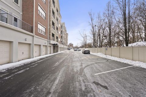 Tiny photo for 3175 Tremont Road 313 #313, Columbus, OH 43221 (MLS # 225045720)