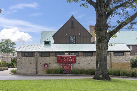 Tiny photo for 3175 Tremont Road 313 #313, Columbus, OH 43221 (MLS # 225045720)