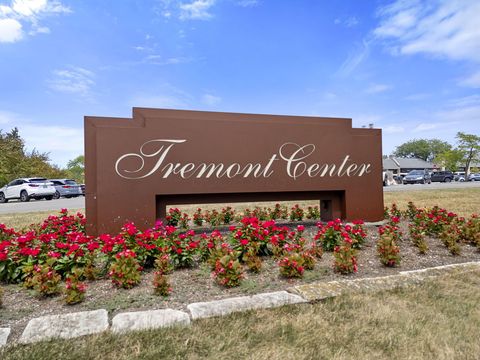 Tiny photo for 3175 Tremont Road 313 #313, Columbus, OH 43221 (MLS # 225045720)