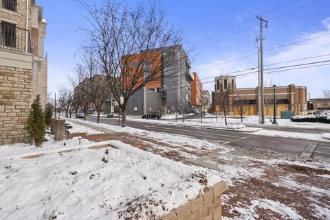 Tiny photo for 3175 Tremont Road 313 #313, Columbus, OH 43221 (MLS # 225045720)