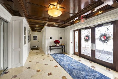 Tiny photo for 3175 Tremont Road 313 #313, Columbus, OH 43221 (MLS # 225045720)