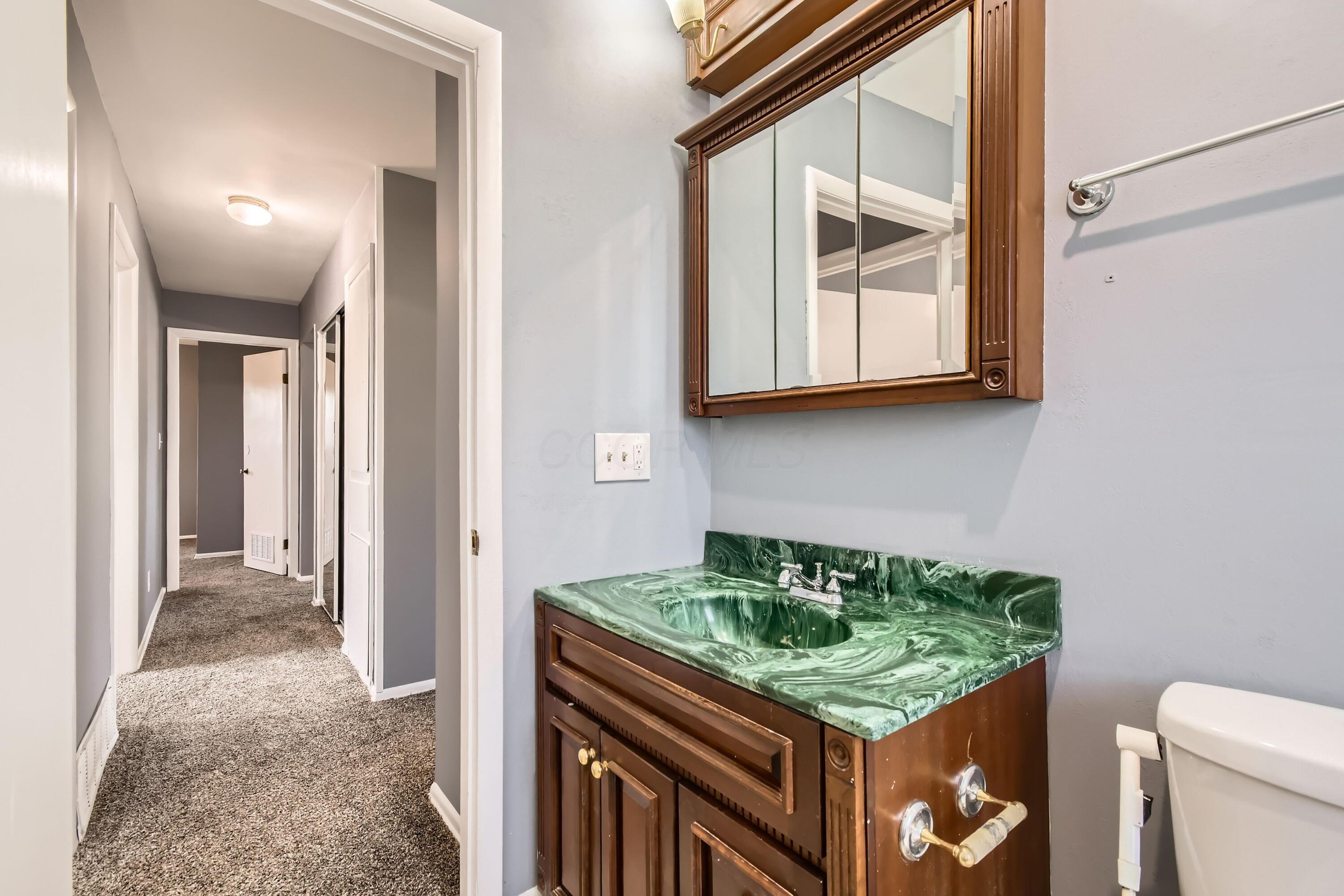 1074 Hunt Valley Drive, Reynoldsburg, Ohio image 17
