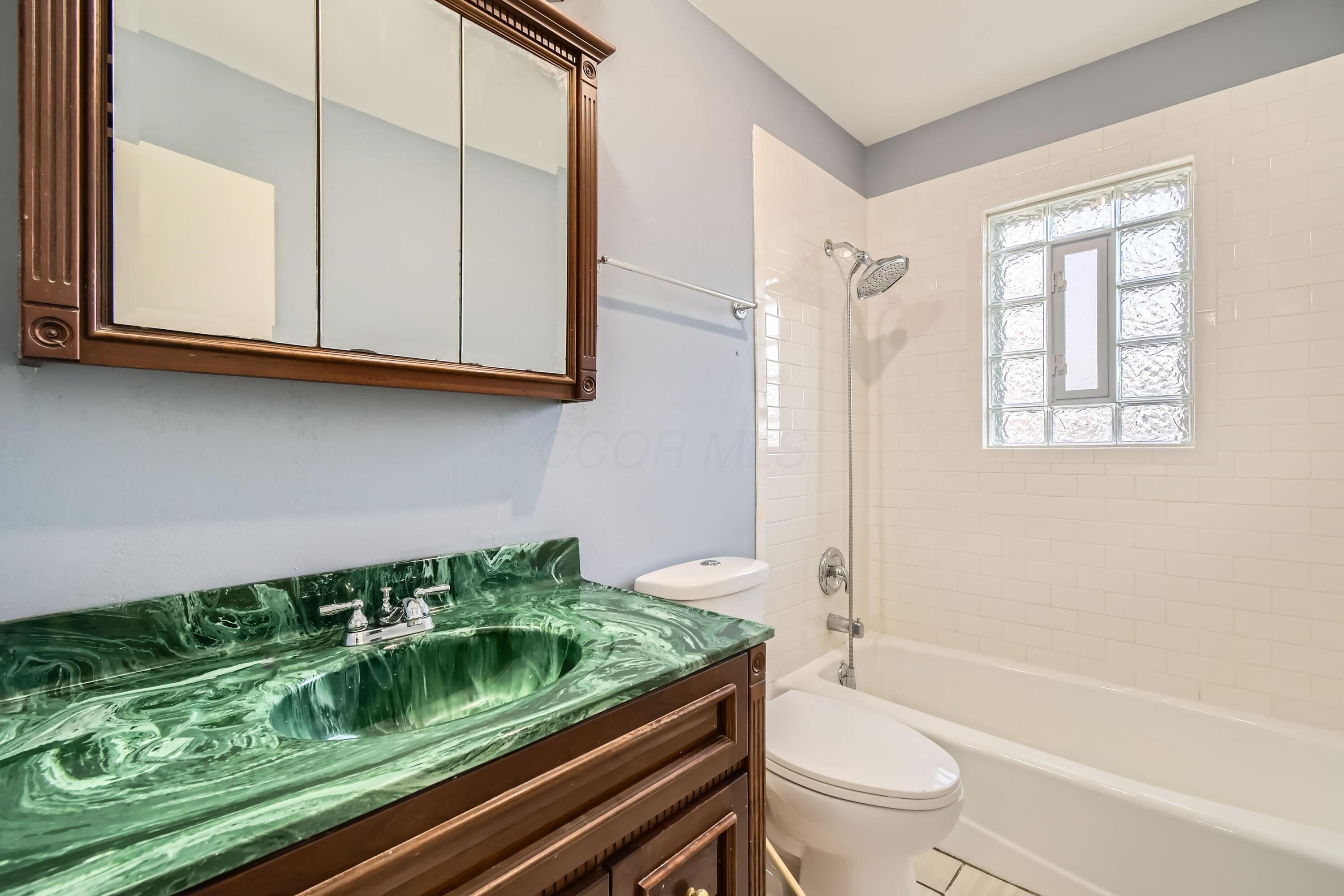 1074 Hunt Valley Drive, Reynoldsburg, Ohio image 18
