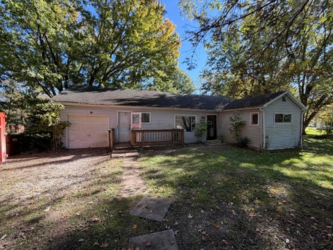 Photo of 6457 York Road SW, Pataskala, OH 43062 (MLS # 226039922)