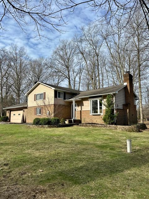 Photo of 3366 Stephenie Drive, Bucyrus, OH 44820 (MLS # 226009312)