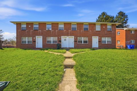 Photo of 455 Barnett Road, Columbus, OH 43213 (MLS # 226011788)