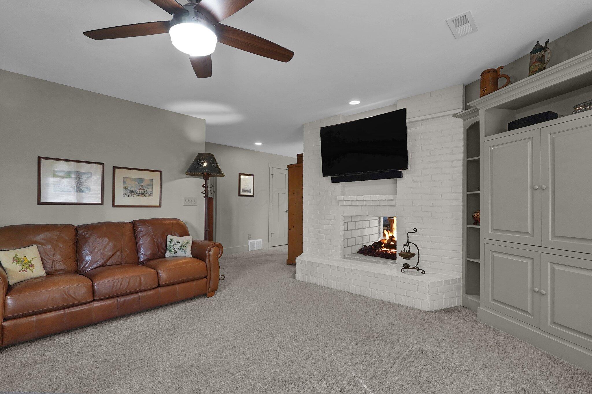 228 Pinehurst Drive, Granville, Ohio image 24