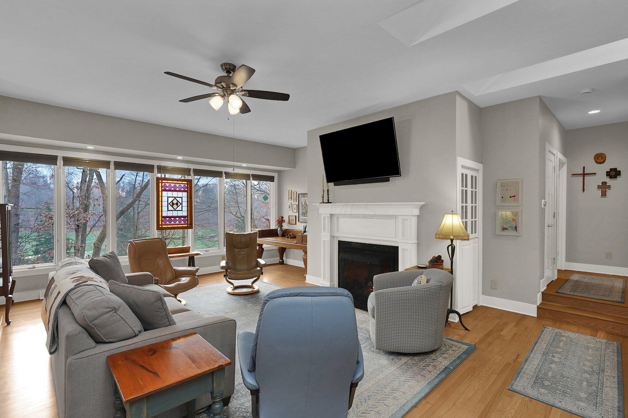 228 Pinehurst Drive, Granville, Ohio image 5