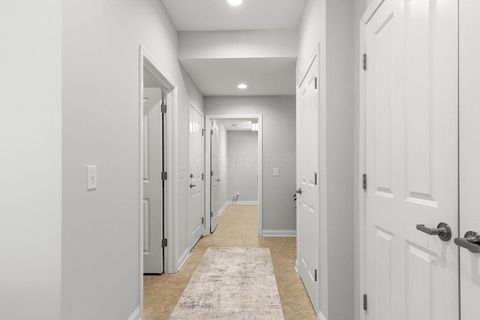 Tiny photo for 310 Stoneshire Loop, Pataskala, OH 43062 (MLS # 226000041)