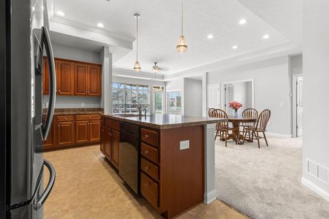 Tiny photo for 310 Stoneshire Loop, Pataskala, OH 43062 (MLS # 226000041)