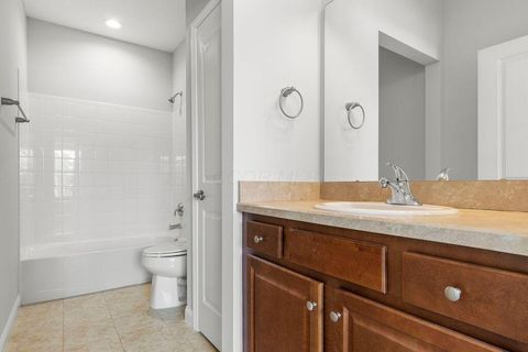 Tiny photo for 310 Stoneshire Loop, Pataskala, OH 43062 (MLS # 226000041)