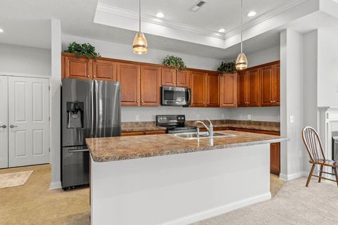 Tiny photo for 310 Stoneshire Loop, Pataskala, OH 43062 (MLS # 226000041)