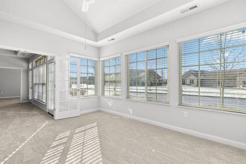 Tiny photo for 310 Stoneshire Loop, Pataskala, OH 43062 (MLS # 226000041)