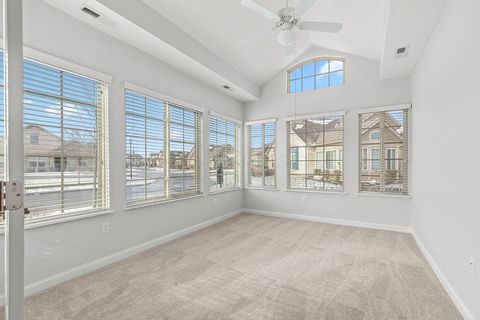 Tiny photo for 310 Stoneshire Loop, Pataskala, OH 43062 (MLS # 226000041)