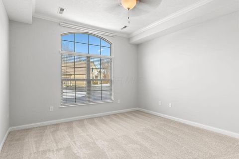 Tiny photo for 310 Stoneshire Loop, Pataskala, OH 43062 (MLS # 226000041)