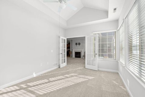 Tiny photo for 310 Stoneshire Loop, Pataskala, OH 43062 (MLS # 226000041)