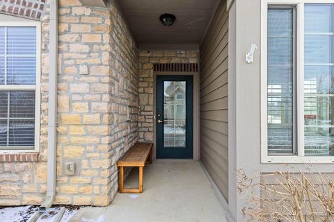 Tiny photo for 310 Stoneshire Loop, Pataskala, OH 43062 (MLS # 226000041)