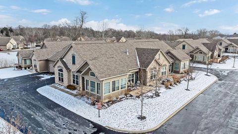 Tiny photo for 310 Stoneshire Loop, Pataskala, OH 43062 (MLS # 226000041)