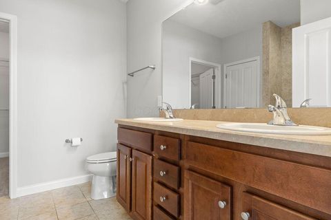 Tiny photo for 310 Stoneshire Loop, Pataskala, OH 43062 (MLS # 226000041)