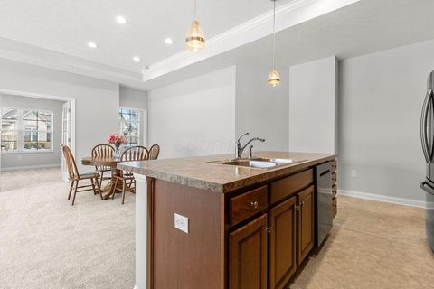 Tiny photo for 310 Stoneshire Loop, Pataskala, OH 43062 (MLS # 226000041)