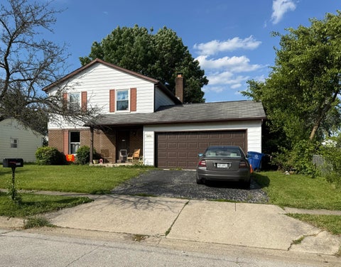 Photo of 2006 Westbranch Road, Grove City, OH 43123 (MLS # 226020554)