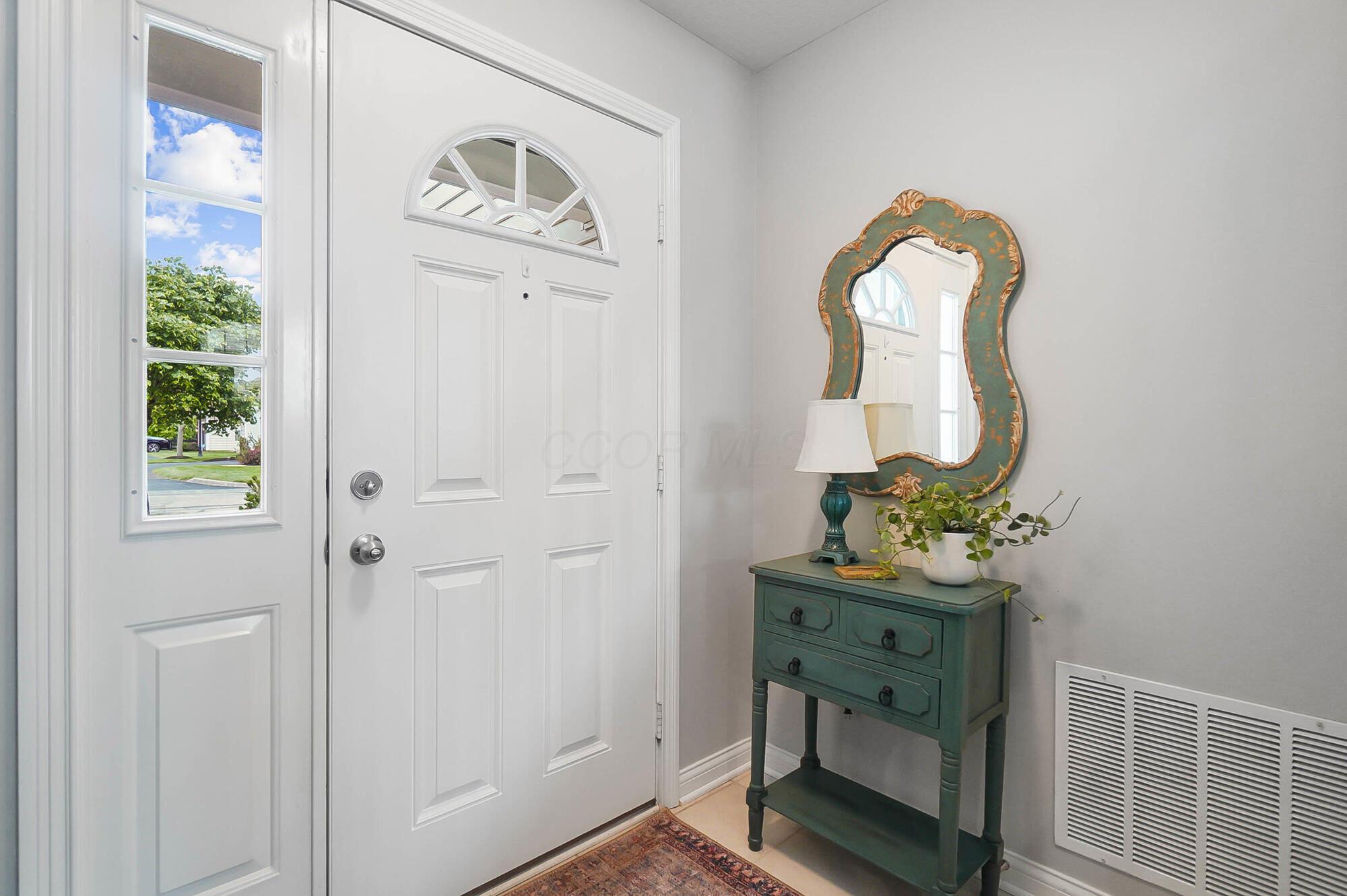 4481 Newport Loop, Grove City, Ohio image 6